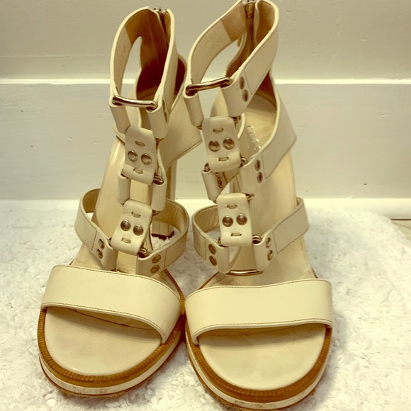 Gucci Cream Leather Gladiator Heels - Picture 3 of 7